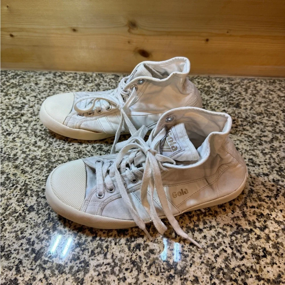 Gola Women size 7 Cream Canvas High-Top Sneakers‎